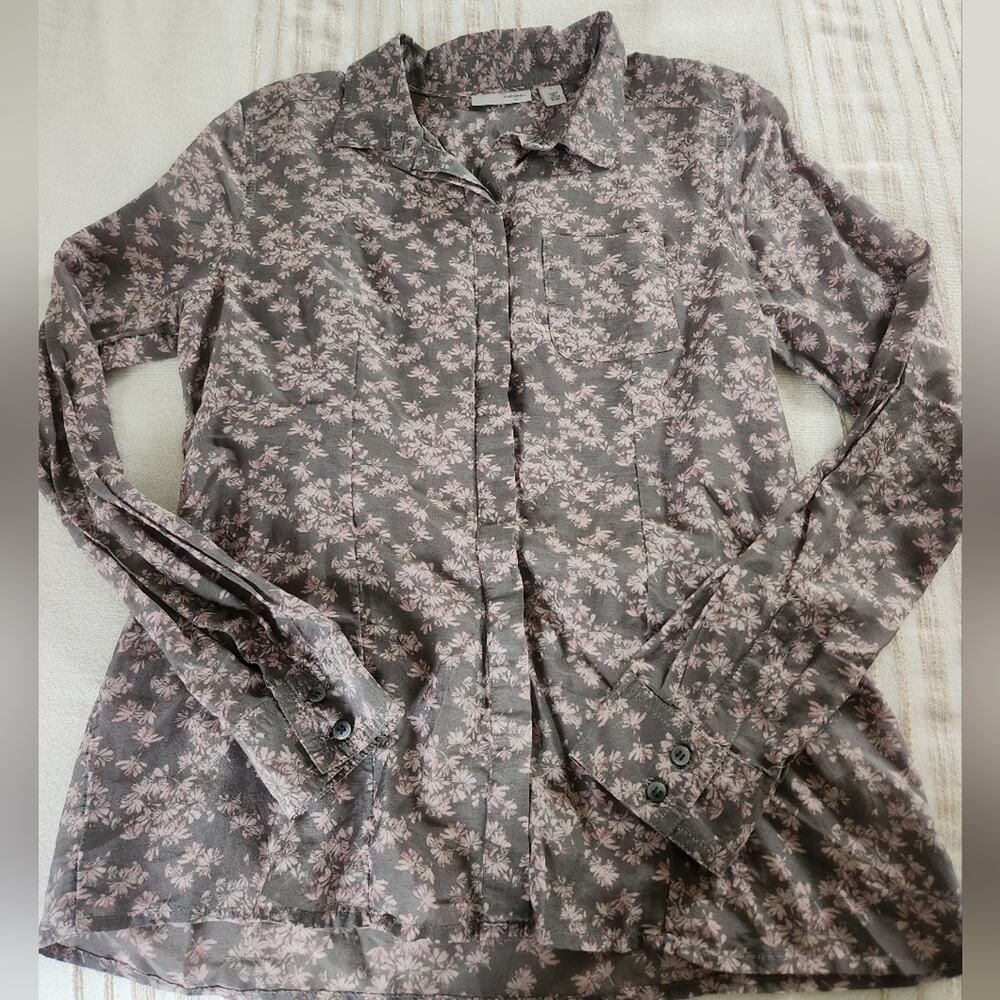 Halogen gray pink floral Women’s Button  Down Shirt small